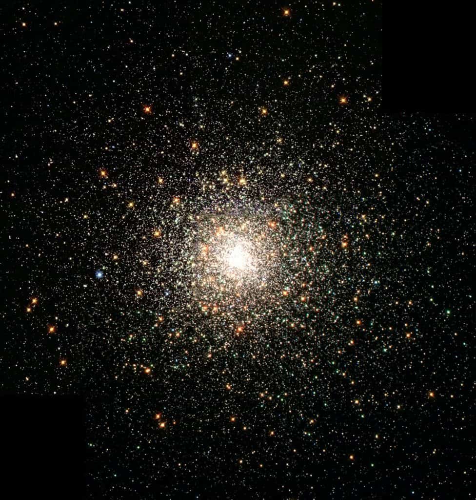 A close-up photo of the bright center of a star cluster.